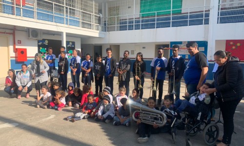 Creche Cacilda Verri, em Porto Real, recebe a Banda Municipal